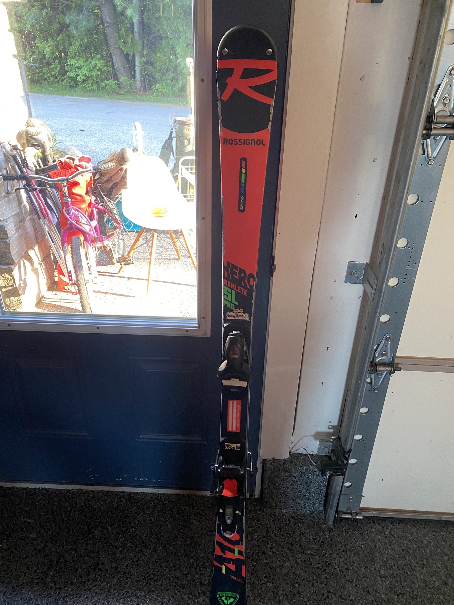 Rossignol Hero Athlete SL Pro 142 cm skis and bindings