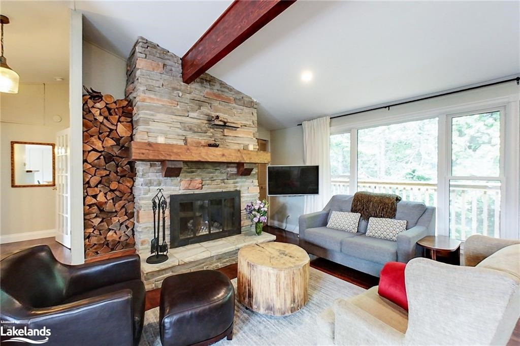 Cozy 4-Bedroom Winter Chalet Rental in Thornbury – December to April!