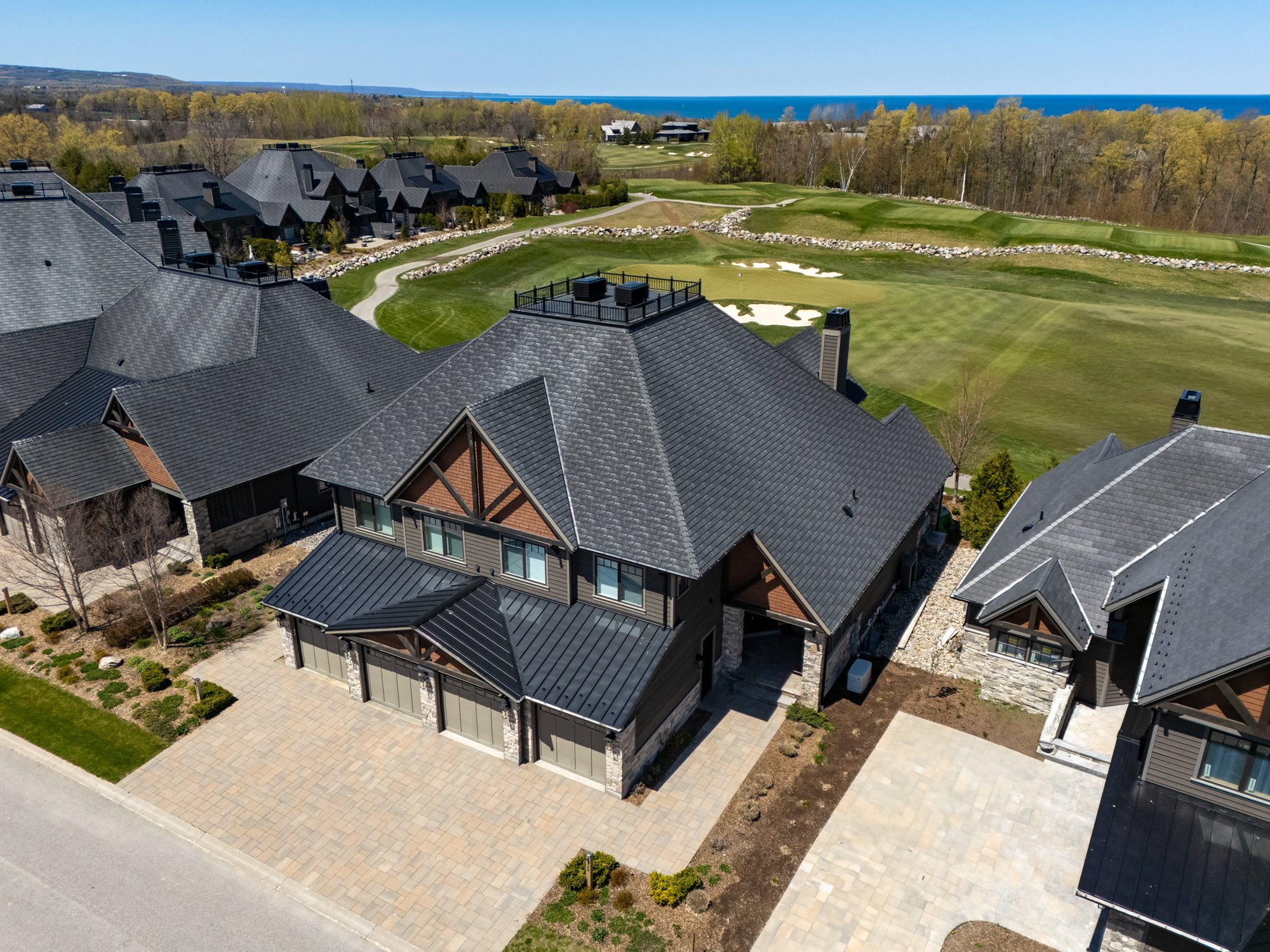 129 Georgian Bay Lane, The Blue Mountains - $2,499,000
