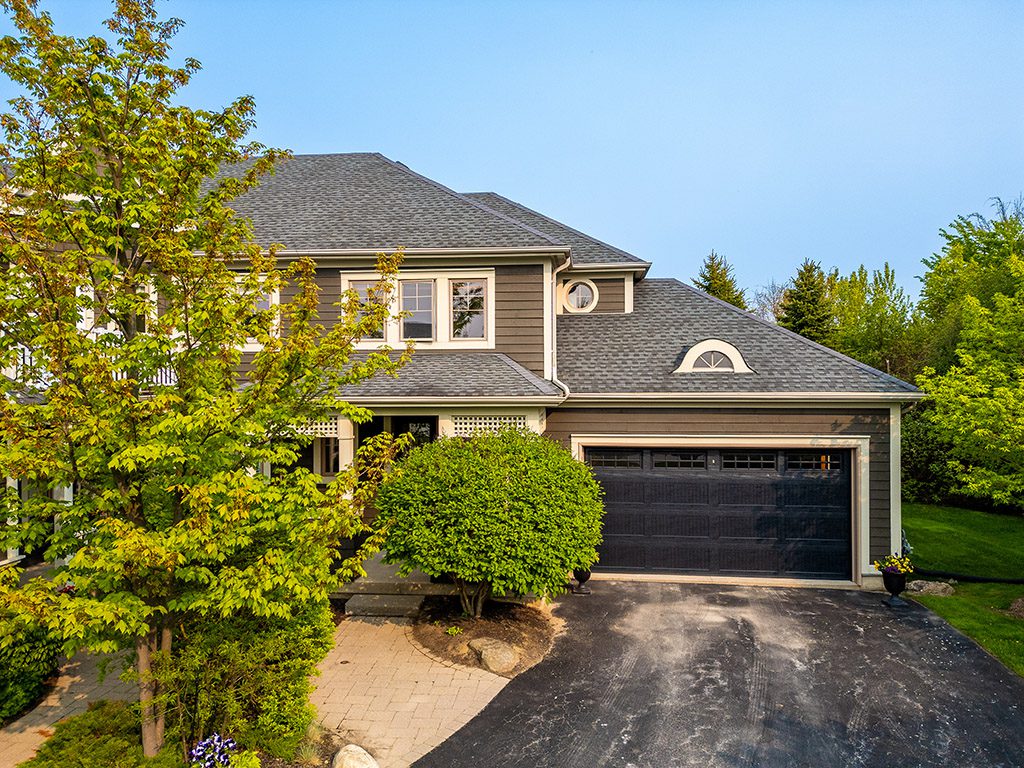 Beautiful, updated end-unit Villa in the prestigious Lora Bay community
