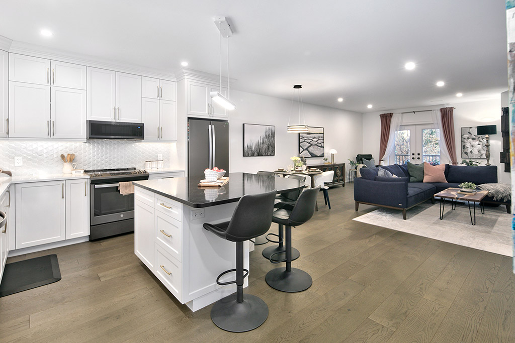 207 - 25 Beaver Street 