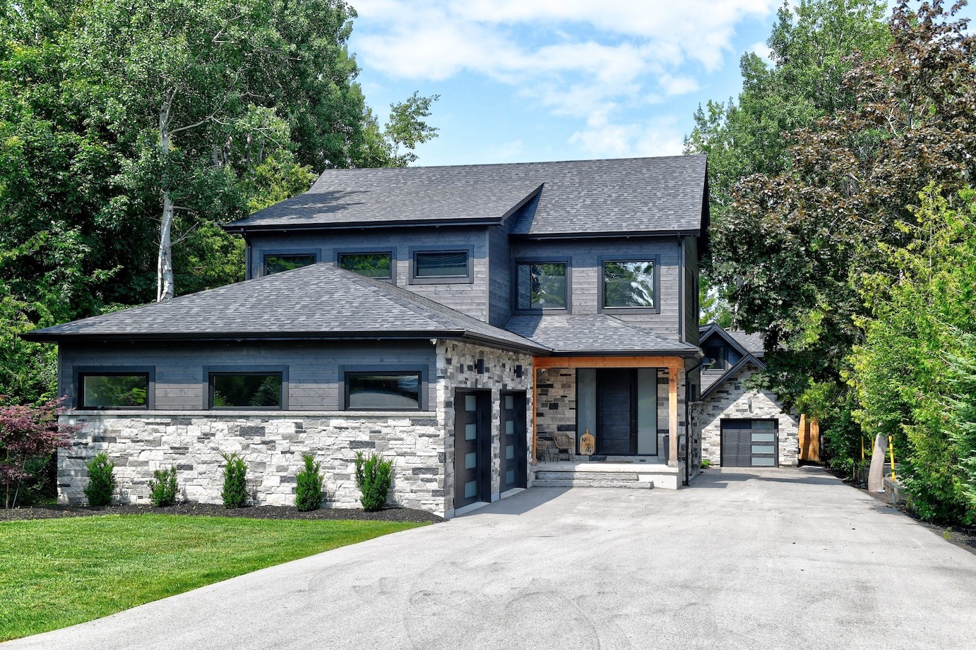 Thornbury - Stunning home 